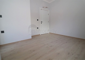 مجمع انيق - شقة 2 غرفة وصالة في منطقة اوبا / الانيا 