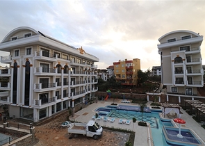 مجمع انيق - شقة 2 غرفة وصالة في منطقة اوبا / الانيا 