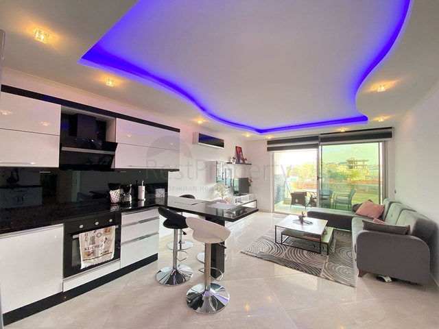 شقة غرفتين وصالة ضمن مجمع فاخر - في منطقة اوبا المركزية / الانيا 