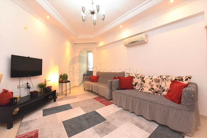 قريبة من البحر - شقة غرفة وصالة مفروشة -في محمودلار / الانيا 