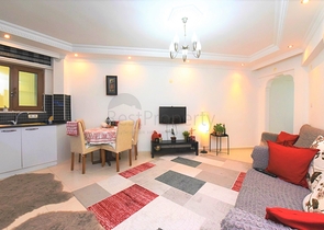 قريبة من البحر - شقة غرفة وصالة مفروشة -في محمودلار / الانيا 