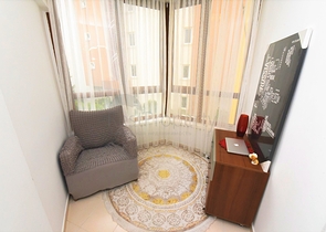 قريبة من البحر - شقة غرفة وصالة مفروشة -في محمودلار / الانيا 