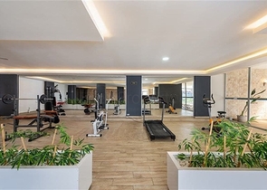 تراس واسع - شقة غرفتين وصالة مفروشة -ضمن مجمع حديث في كاستل / الانيا 