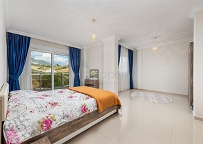 تراس واسع - شقة غرفتين وصالة مفروشة -ضمن مجمع حديث في كاستل / الانيا 