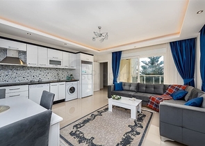 تراس واسع - شقة غرفتين وصالة مفروشة -ضمن مجمع حديث في كاستل / الانيا 