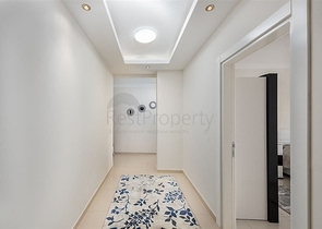 تراس واسع - شقة غرفتين وصالة مفروشة -ضمن مجمع حديث في كاستل / الانيا 