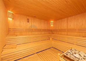 تراس واسع - شقة غرفتين وصالة مفروشة -ضمن مجمع حديث في كاستل / الانيا 