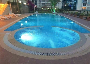 تراس واسع - شقة غرفتين وصالة مفروشة -ضمن مجمع حديث في كاستل / الانيا 