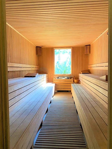 شقة واسعة - ثلاث غرف وصالة مع مطبخ منفصل - محمودلار/ الانيا 