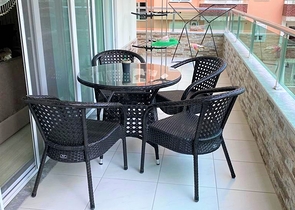 شقة واسعة - ثلاث غرف وصالة مع مطبخ منفصل - محمودلار/ الانيا 