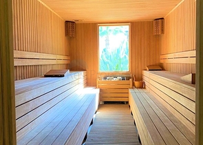 شقة واسعة - ثلاث غرف وصالة مع مطبخ منفصل - محمودلار/ الانيا 