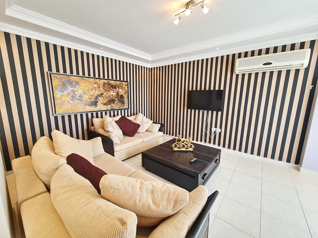 اطلالة بحر -دوبلكس 3 غرف وصالة مفروشة -في محمودلار / الانيا 