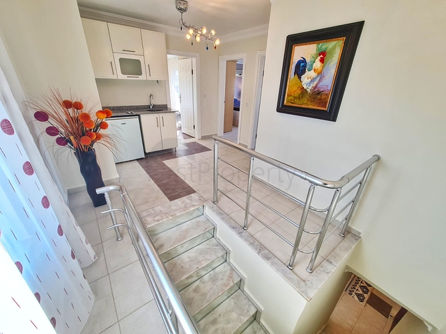 اطلالة بحر -دوبلكس 3 غرف وصالة مفروشة -في محمودلار / الانيا 