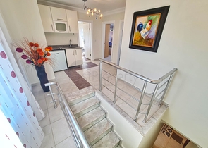 اطلالة بحر -دوبلكس 3 غرف وصالة مفروشة -في محمودلار / الانيا 