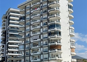 اطلالة بحر -دوبلكس 3 غرف وصالة مفروشة -في محمودلار / الانيا 