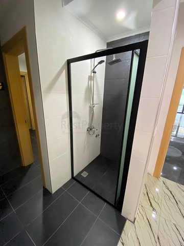 اطلالة على قلعة الانيا- مجمع جديد - شقة 2 غرفة وصالة مفروشة - في مركز الانيا