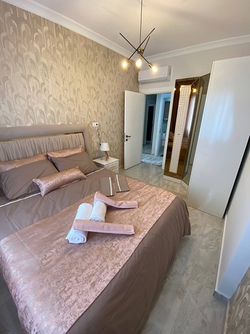 اطلالة على قلعة الانيا- مجمع جديد - شقة 2 غرفة وصالة مفروشة - في مركز الانيا