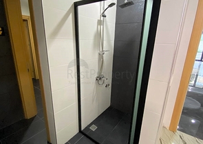 اطلالة على قلعة الانيا- مجمع جديد - شقة 2 غرفة وصالة مفروشة - في مركز الانيا