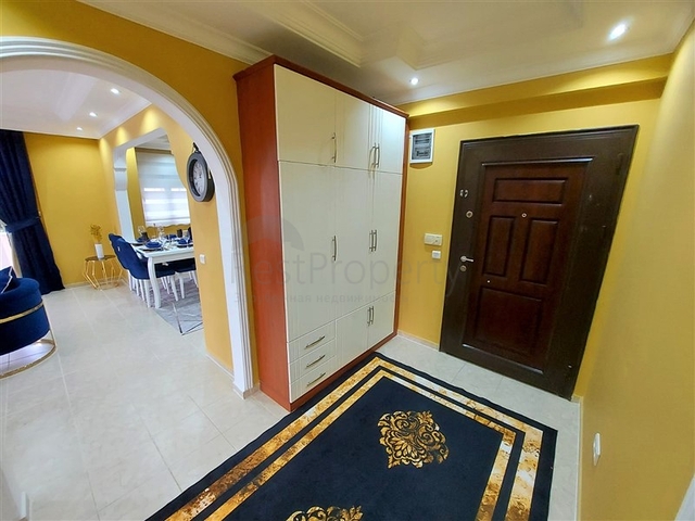 شقة غرفتين وصالة مفروشة -قريبة من البحر - في محمودلار / الانيا 