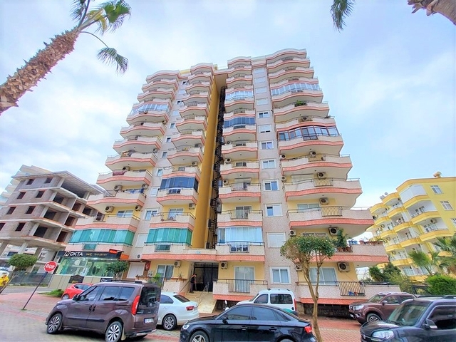 شقة غرفتين وصالة مفروشة -قريبة من البحر - في محمودلار / الانيا 