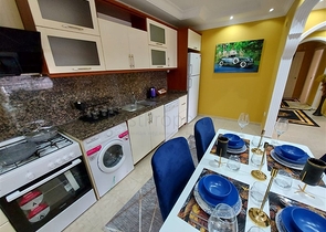 شقة غرفتين وصالة مفروشة -قريبة من البحر - في محمودلار / الانيا 