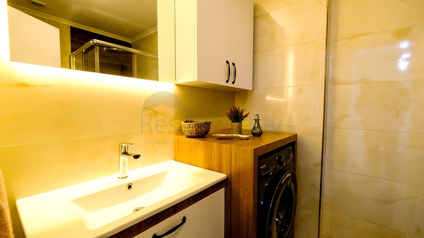 اطلالة بحر - شقة غرفتين وصالة ضمن مجمع حديث - محمودلار/ الانيا