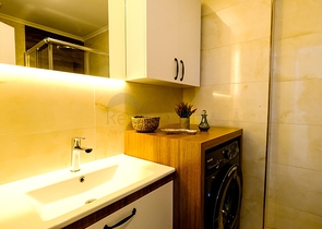 اطلالة بحر - شقة غرفتين وصالة ضمن مجمع حديث - محمودلار/ الانيا