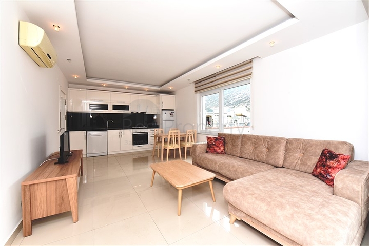 قريبة من شاطئ كليوباترا - شقة غرفة وصالة مفروشة -ضمن مجمع فاخر -الانيا سنتر 