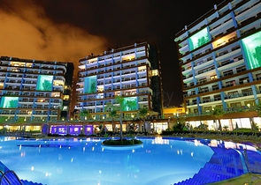 بجانب مول الانيوم - شقة استديو مفروشة -ضمن مجمع بخدمات 5 نجوم -جيكجلي / الانيا 