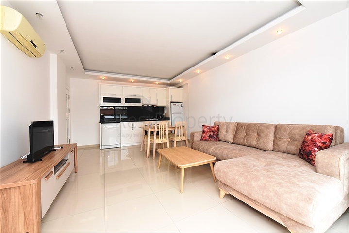 قريبة من شاطئ كليوباترا -شقة غرفة وصالة مفروشة - مجمع حديث - الانيا 