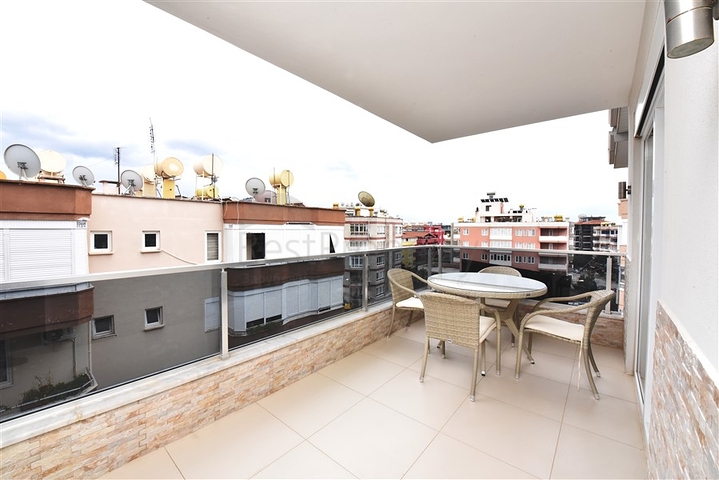 قريبة من شاطئ كليوباترا -شقة غرفة وصالة مفروشة - مجمع حديث - الانيا 