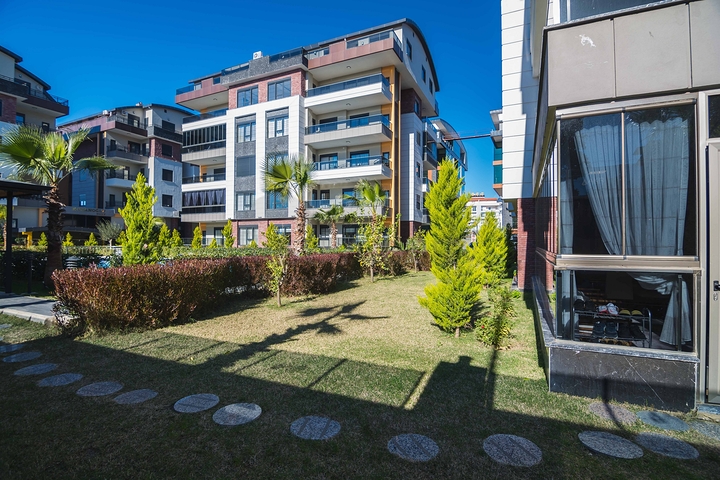 دوبلكس فاخرة -4 غرف وصالة - مفروشة بأناقة -ضمن مجمع انيق -في اوبا / الانيا 