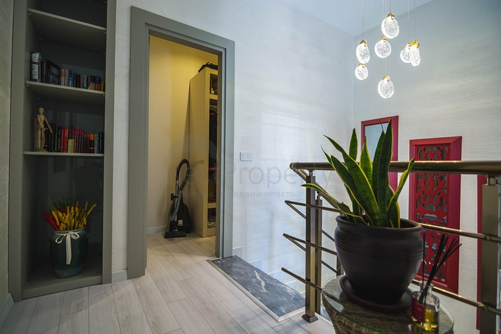 دوبلكس فاخرة -4 غرف وصالة - مفروشة بأناقة -ضمن مجمع انيق -في اوبا / الانيا 