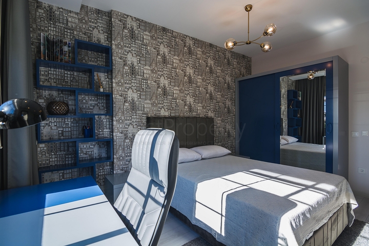 دوبلكس فاخرة -4 غرف وصالة - مفروشة بأناقة -ضمن مجمع انيق -في اوبا / الانيا 