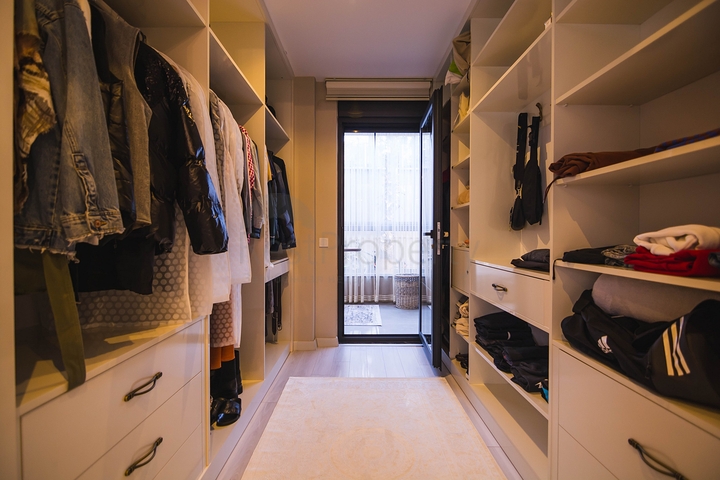 دوبلكس فاخرة -4 غرف وصالة - مفروشة بأناقة -ضمن مجمع انيق -في اوبا / الانيا 