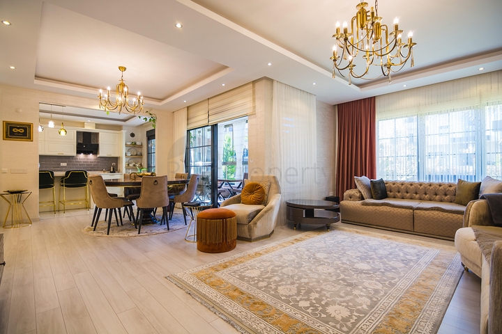 دوبلكس فاخرة -4 غرف وصالة - مفروشة بأناقة -ضمن مجمع انيق -في اوبا / الانيا 