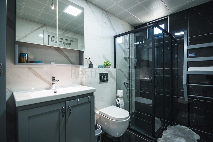 دوبلكس فاخرة -4 غرف وصالة - مفروشة بأناقة -ضمن مجمع انيق -في اوبا / الانيا 