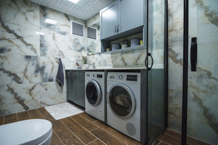 دوبلكس فاخرة -4 غرف وصالة - مفروشة بأناقة -ضمن مجمع انيق -في اوبا / الانيا 