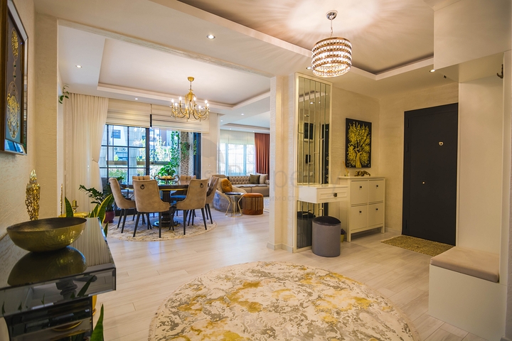 دوبلكس فاخرة -4 غرف وصالة - مفروشة بأناقة -ضمن مجمع انيق -في اوبا / الانيا 