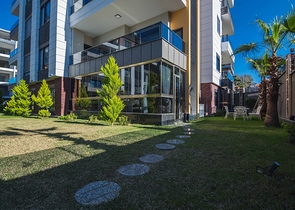 دوبلكس فاخرة -4 غرف وصالة - مفروشة بأناقة -ضمن مجمع انيق -في اوبا / الانيا 