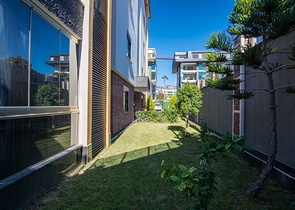 دوبلكس فاخرة -4 غرف وصالة - مفروشة بأناقة -ضمن مجمع انيق -في اوبا / الانيا 