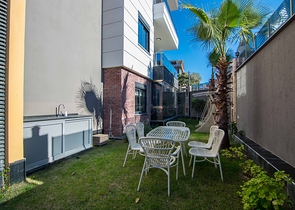 دوبلكس فاخرة -4 غرف وصالة - مفروشة بأناقة -ضمن مجمع انيق -في اوبا / الانيا 