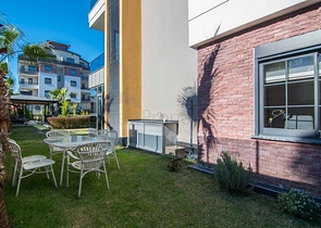 دوبلكس فاخرة -4 غرف وصالة - مفروشة بأناقة -ضمن مجمع انيق -في اوبا / الانيا 