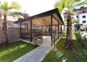 دوبلكس فاخرة -4 غرف وصالة - مفروشة بأناقة -ضمن مجمع انيق -في اوبا / الانيا 