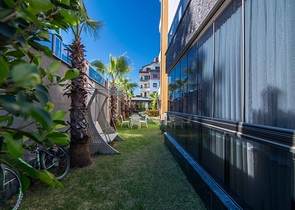 دوبلكس فاخرة -4 غرف وصالة - مفروشة بأناقة -ضمن مجمع انيق -في اوبا / الانيا 