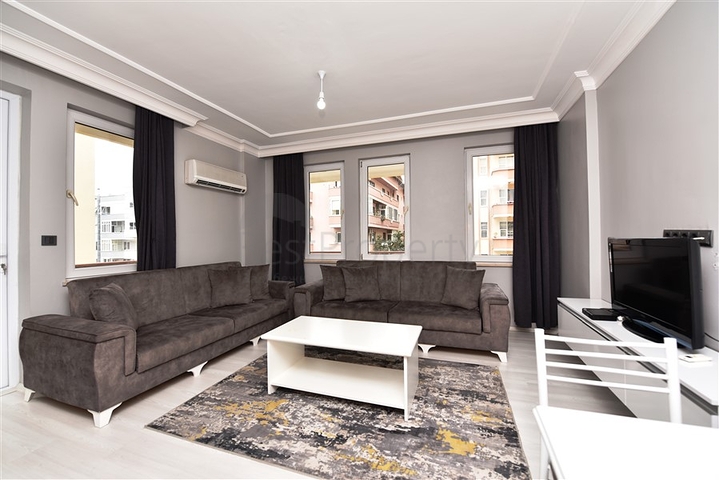 قريبة من شاطئ كليوباترا -شقة غرفة وصالة مفروشة -الانيا سنتر 