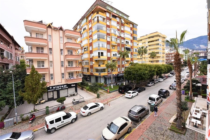 قريبة من شاطئ كليوباترا -شقة غرفة وصالة مفروشة -الانيا سنتر 