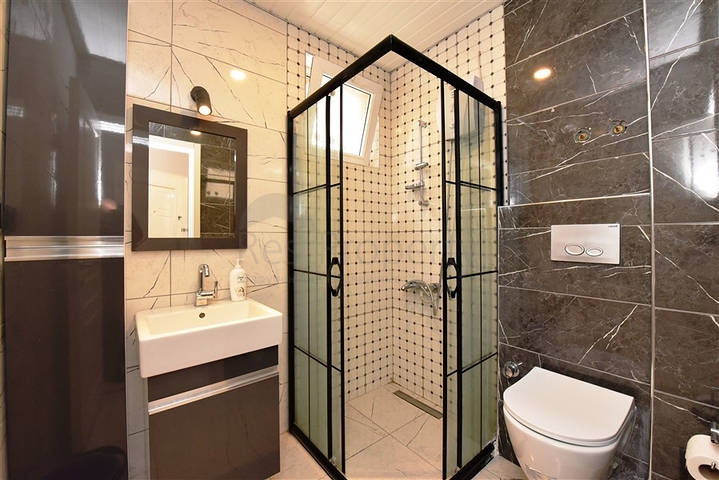 قريبة من شاطئ كليوباترا -شقة غرفة وصالة مفروشة -الانيا سنتر 