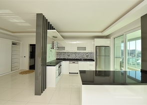 اطلالة بحر - دوبلكس فاخرة 4 غرف وصالة -في توسمور / الانيا 