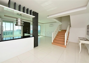 اطلالة بحر - دوبلكس فاخرة 4 غرف وصالة -في توسمور / الانيا 